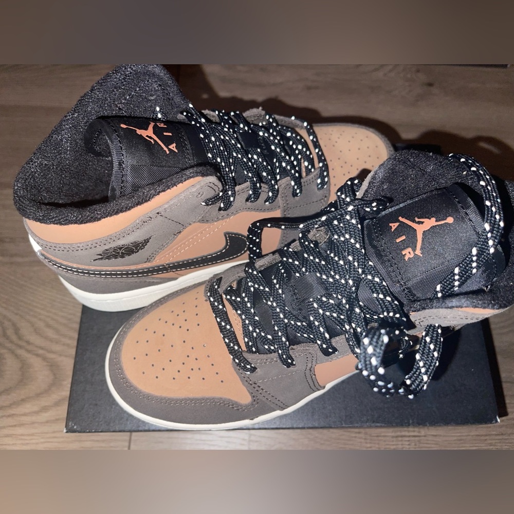 NEW 2021 Big Kids’ Air Jordan 1 Dark Chocolate/Black Size 4.5